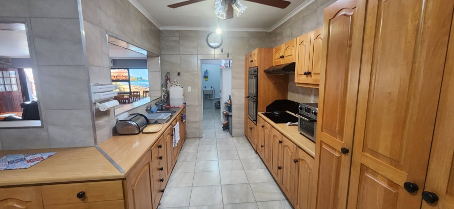 4 Bedroom Property for Sale in Reebok Western Cape